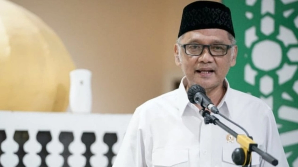 68bef8c77e6ab-menteri-haji-dan-umrah-gus-irfan-yusuf_jatim.jpg