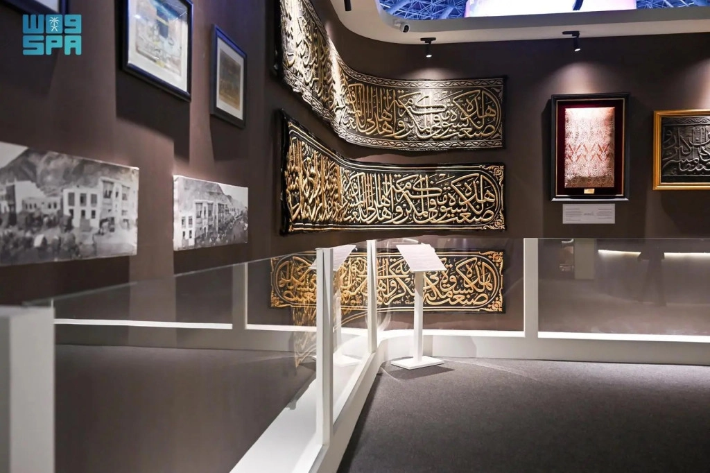 WhatsApp Image 2025-11-11 at 10.10.52-4.jpeg